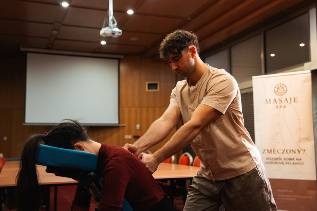 Czy masaż może zastąpić fizjoterapię